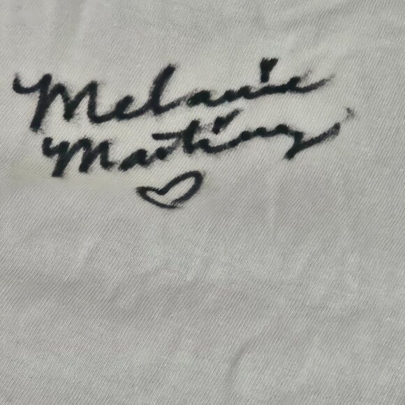 Melanie Martinez 2015 Gap City 1st Tour Autographed Signed Shirt - Picture 5 of 9